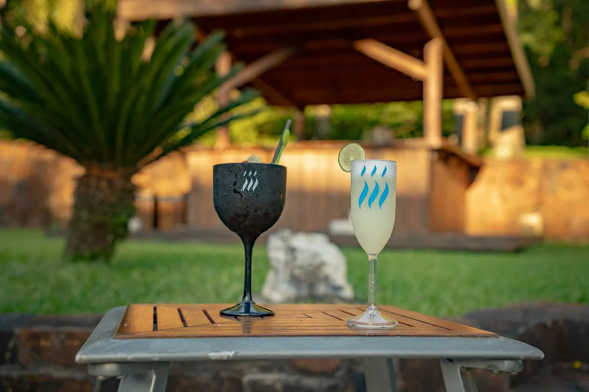 Pool Bar à beira da piscina do Falls Iguazú